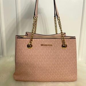 🎆Blushy Pink Michael Kors Bag🎆